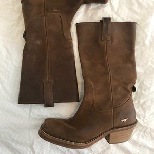 Rocket Dog Genuine Leather Boots sz 8